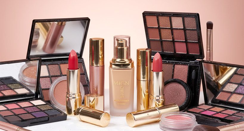 Trend mekap hujung 2025: Gaya ringkas, efek wow!