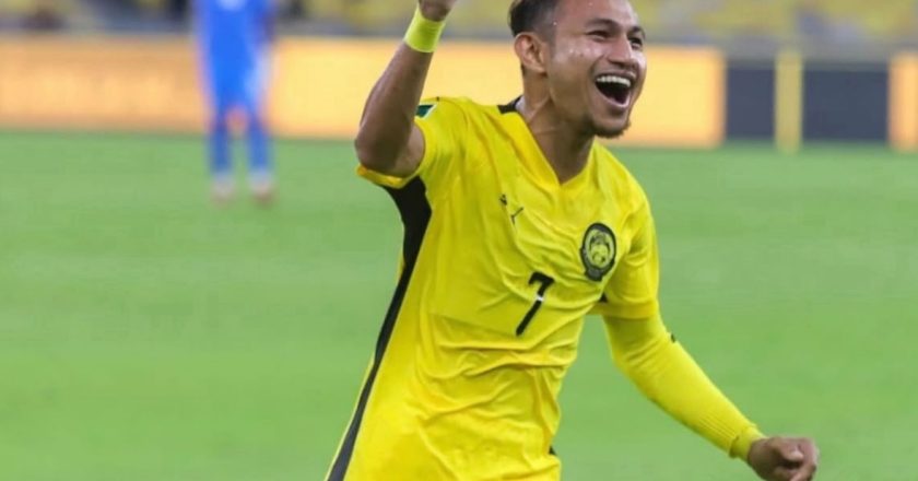 Parut di wajah, api di jiwa: Mickey menggetarkan dunia