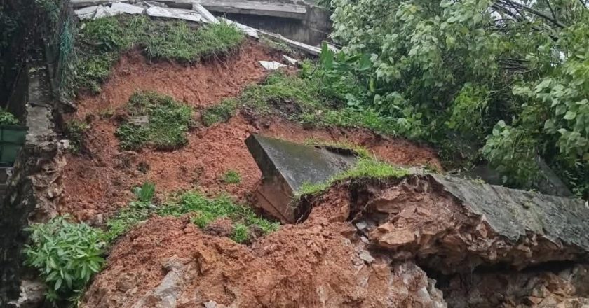 Runtuhan cerun di Seputeh: Dua blok pangsapuri Taman United dikosongkan