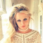 Britney Spears jual hak milik katalog muzik
