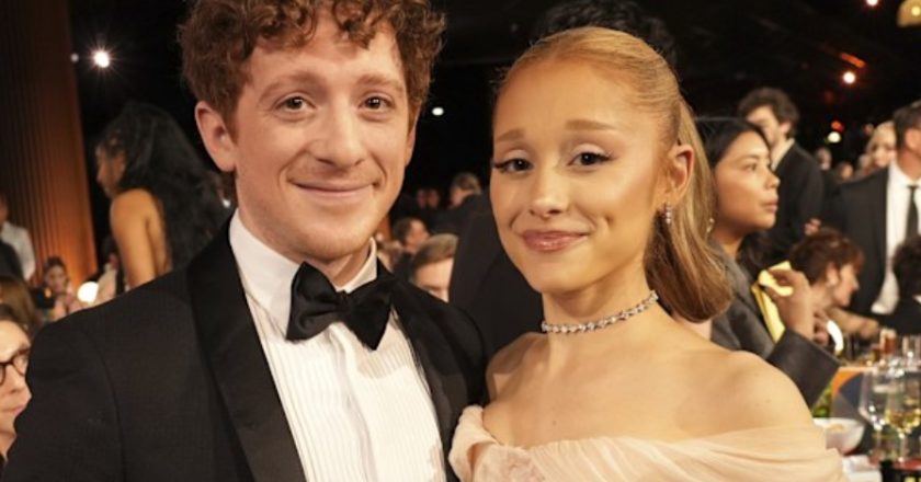 Ariana Grande dan Ethan Slater berpisah selepas tiga tahun