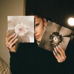 ‘Single’ terbaharu Ariana Grande No. 1 dunia